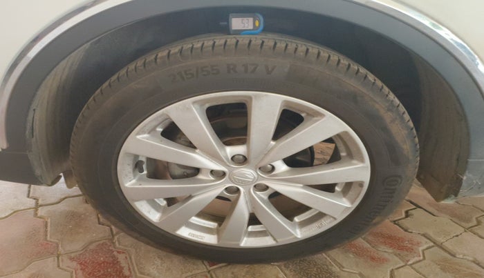 2023 MG ASTOR SMART 1.5 CVT, Petrol, Automatic, 5,829 km, tyre