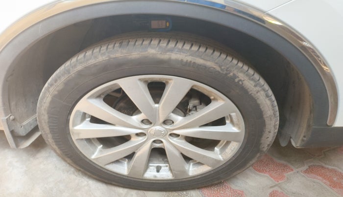 2023 MG ASTOR SMART 1.5 CVT, Petrol, Automatic, 5,829 km, tyre