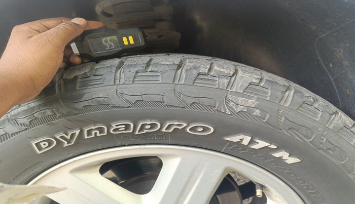 2014 Landrover Freelander 2 TD4 SE, Diesel, Automatic, 1,29,822 km, tyre