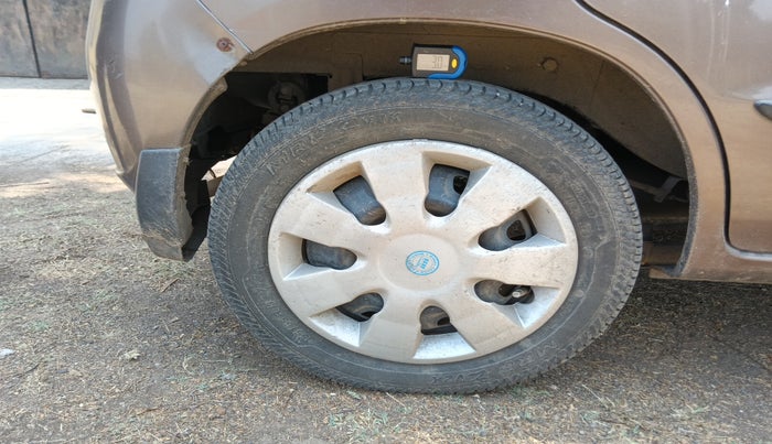 2010 Maruti Zen Estilo VXI, Petrol, Manual, 54,591 km, tyre