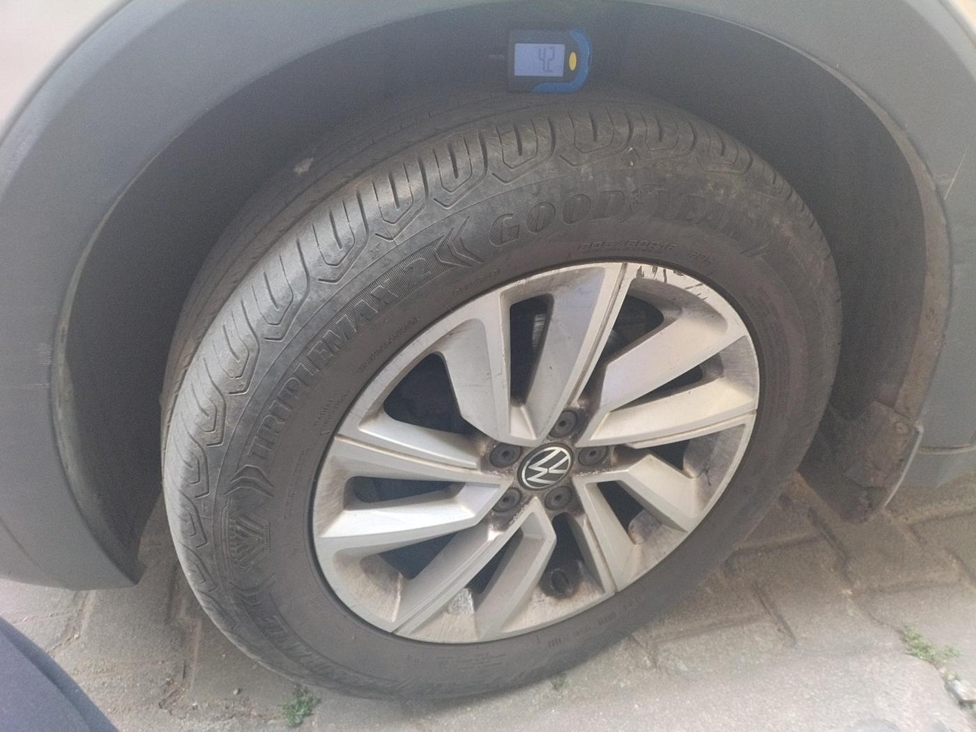 2022 Volkswagen TAIGUN HIGHLINE 1.0 TSI MT, Petrol, Manual, 35,671 km, tyre