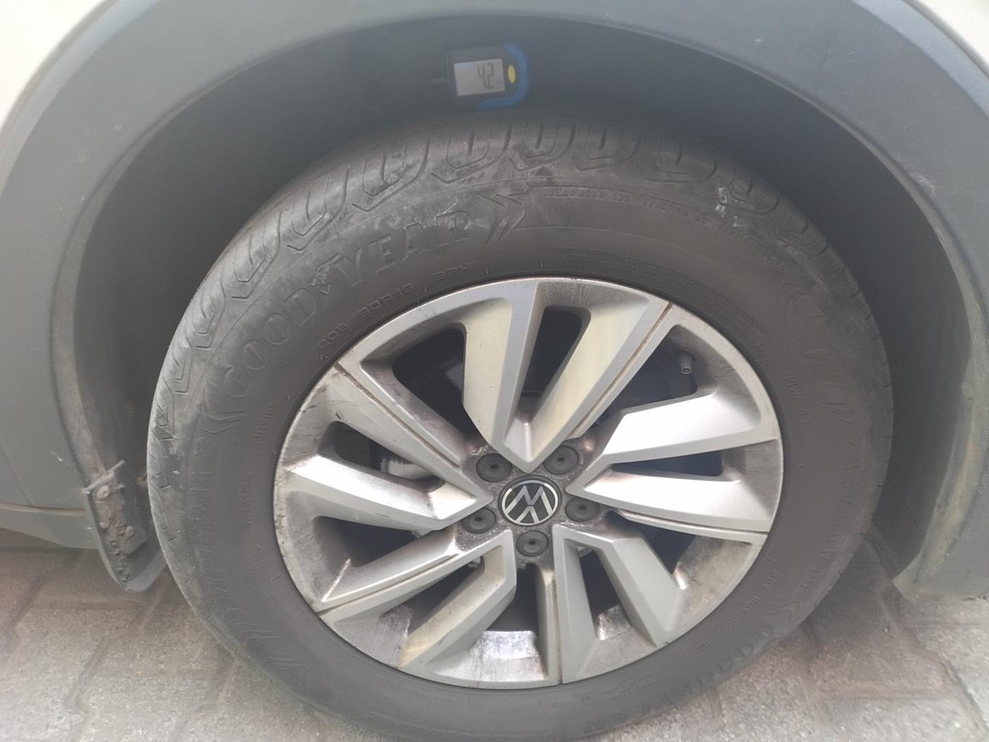2022 Volkswagen TAIGUN HIGHLINE 1.0 TSI MT, Petrol, Manual, 35,671 km, tyre
