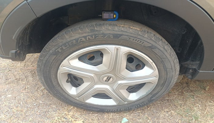 2021 Tata NEXON XZ PETROL, Petrol, Manual, 86,609 km, tyre