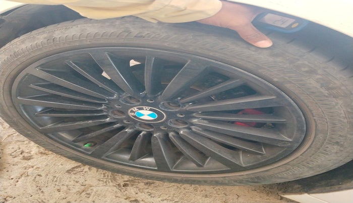 2018 BMW 3 Series  GT 320d Luxury Line, Diesel, Automatic, 65,126 km, tyre