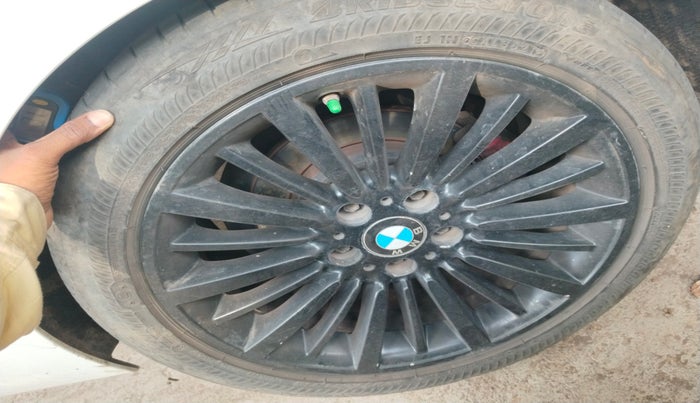 2018 BMW 3 Series  GT 320d Luxury Line, Diesel, Automatic, 65,126 km, tyre