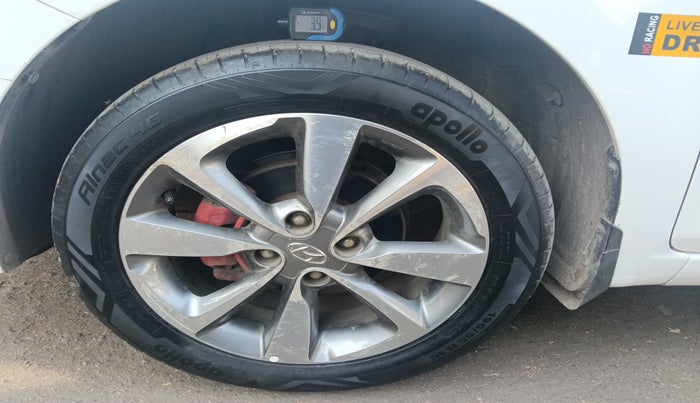 2016 Hyundai Elite i20 ASTA 1.2, Petrol, Manual, 49,405 km, tyre