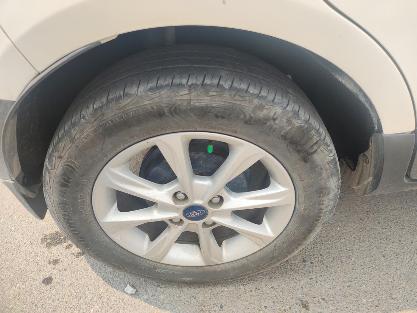 2018 Ford Ecosport TITANIUM 1.5L DIESEL, Diesel, Manual, 1,27,058 km, tyre