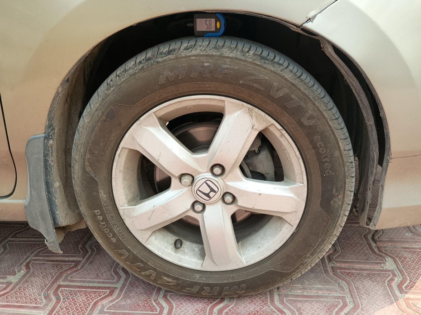 2011 Honda City 1.5L I-VTEC V MT, Petrol, Manual, 76,402 km, tyre
