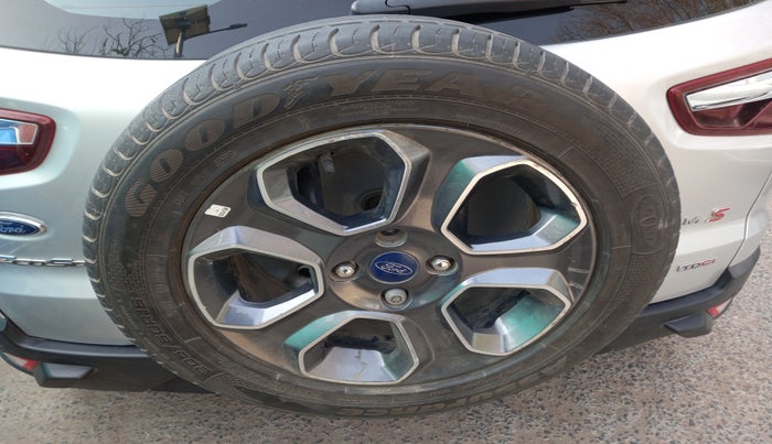 2021 Ford Ecosport TITANIUM 1.5L SPORTS(SUNROOF) DIESEL, Diesel, Manual, 33,796 km, tyre