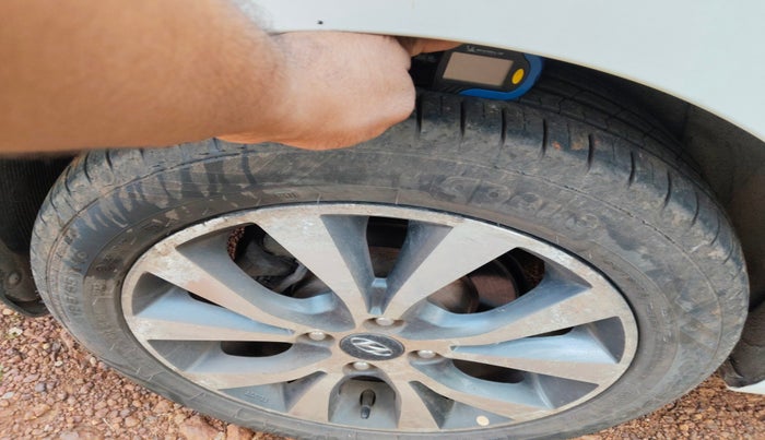 2013 Hyundai Verna FLUIDIC 1.6 VTVT SX OPT, Petrol, Manual, 91,235 km, tyre