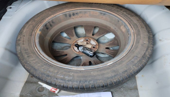 2013 Hyundai Verna FLUIDIC 1.6 VTVT SX OPT, Petrol, Manual, 91,235 km, tyre