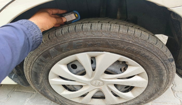 2019 Maruti Dzire VXI, Petrol, Manual, 33,824 km, tyre