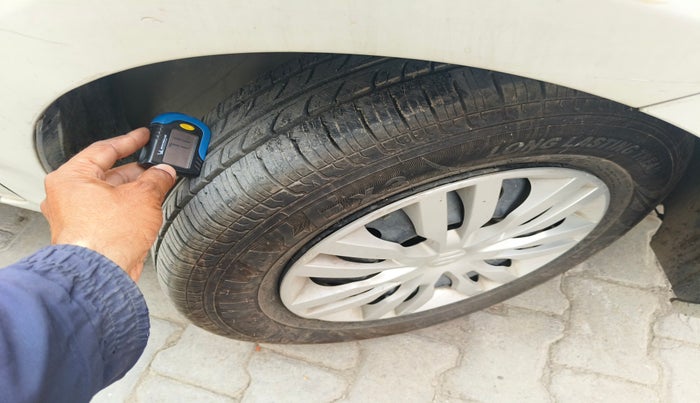 2019 Maruti Dzire VXI, Petrol, Manual, 33,824 km, tyre