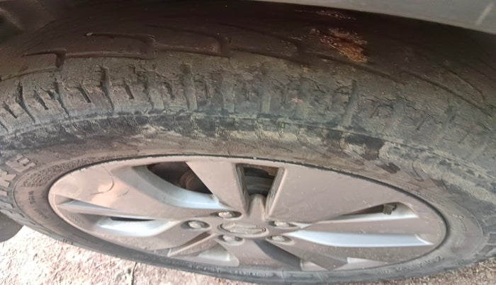 2016 Maruti S Cross ZETA 1.3, Diesel, Manual, 76,436 km, tyre