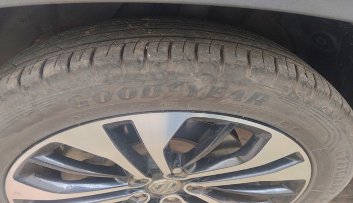 2022 MG HECTOR PLUS SELECT 2.0 DIESEL TURBO MT 7-STR, Diesel, Manual, 44,707 km, tyre