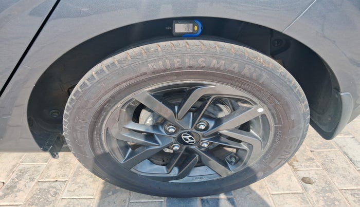 2021 Hyundai GRAND I10 NIOS SPORTZ 1.2 KAPPA VTVT, Petrol, Manual, 22,315 km, tyre