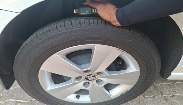 2017 Skoda Rapid AMBITION 1.5 TDI AT, Diesel, Automatic, 1,10,347 km, tyre