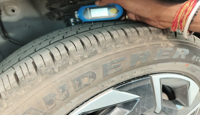 2024 KIA SONET HTX PLUS 1.5 DIESEL IMT, Diesel, Manual, 1,572 km, tyre