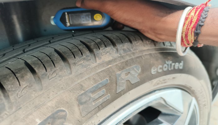 2024 KIA SONET HTX PLUS 1.5 DIESEL IMT, Diesel, Manual, 1,572 km, tyre