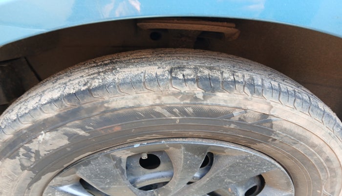 2010 Maruti Ritz VXI, Petrol, Manual, 86,518 km, tyre