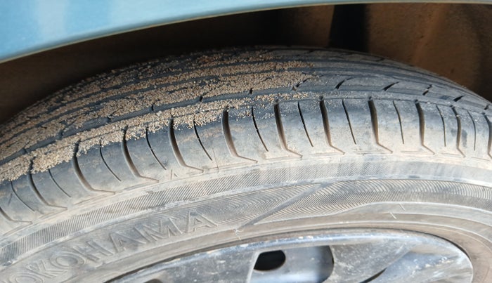 2010 Maruti Ritz VXI, Petrol, Manual, 86,518 km, tyre