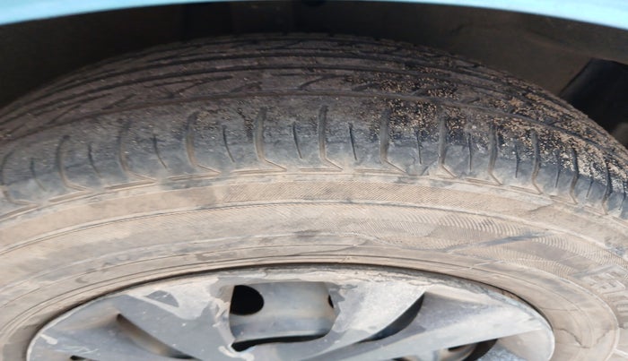 2010 Maruti Ritz VXI, Petrol, Manual, 86,518 km, tyre