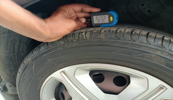 2020 Tata NEXON XM PETROL, Petrol, Manual, 1,40,443 km, tyre