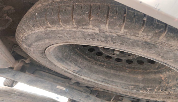 2020 MG HECTOR PLUS SHARP 1.5 PETROL TURBO DCT 6-STR, Petrol, Automatic, 60,000 km, tyre