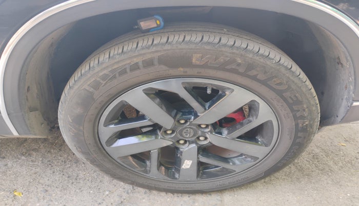 2023 Tata Safari XZA PLUS O 7STR, Diesel, Automatic, 59,303 km, tyre