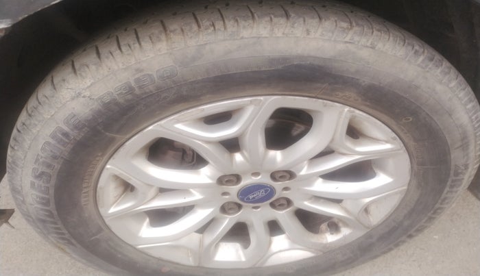 2014 Ford Ecosport TITANIUM 1.5L DIESEL, Diesel, Manual, 70,500 km, tyre
