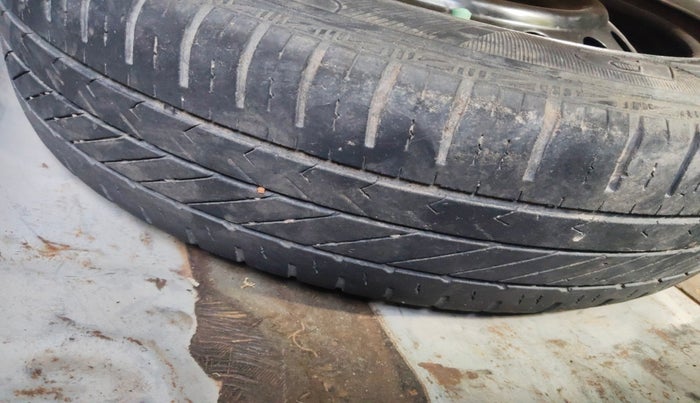 2018 Hyundai Xcent SX 1.2 CRDI (O), Diesel, Manual, 1,17,350 km, tyre