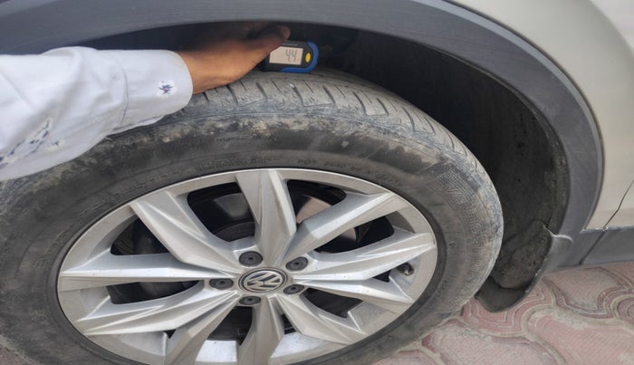 2017 Volkswagen TIGUAN HIGHLINE TDI AT, Diesel, Automatic, 22,154 km, tyre