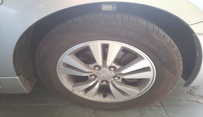 2010 Honda Accord 2.4L I-VTEC AT, Petrol, Automatic, 54,500 km, tyre