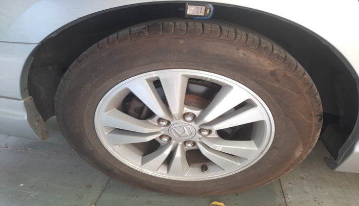 2010 Honda Accord 2.4L I-VTEC AT, Petrol, Automatic, 54,500 km, tyre