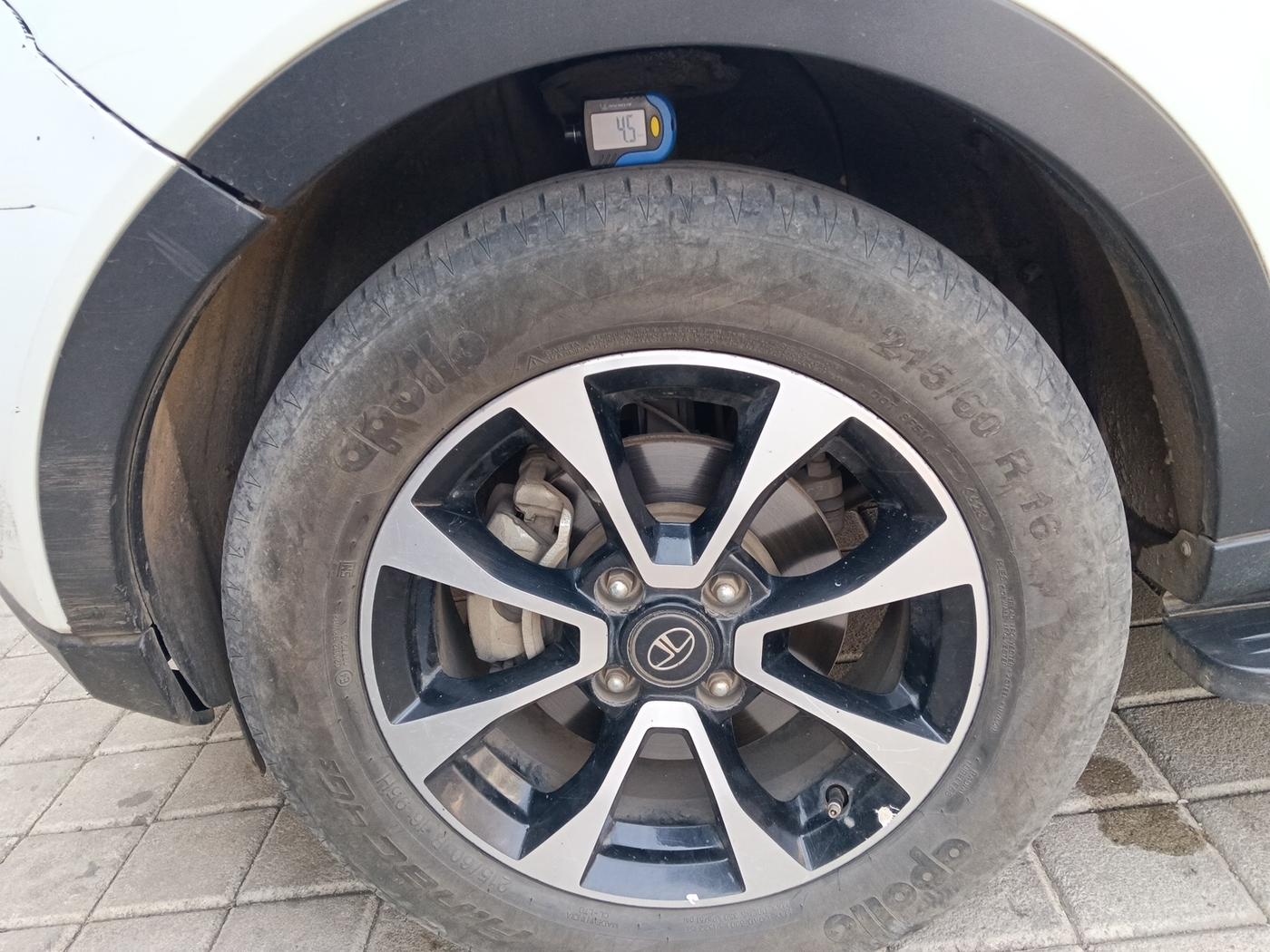 2021 Tata NEXON XZ PLUS DIESEL SUNROOF, Diesel, Manual, 1,27,456 km, tyre