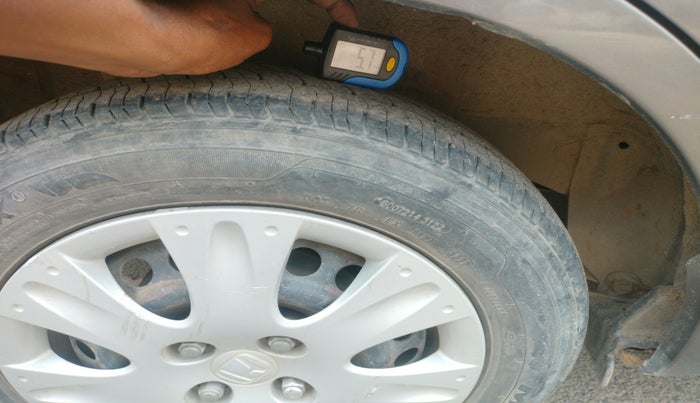 2015 Honda Amaze 1.5L I-DTEC S, Diesel, Manual, 86,898 km, tyre