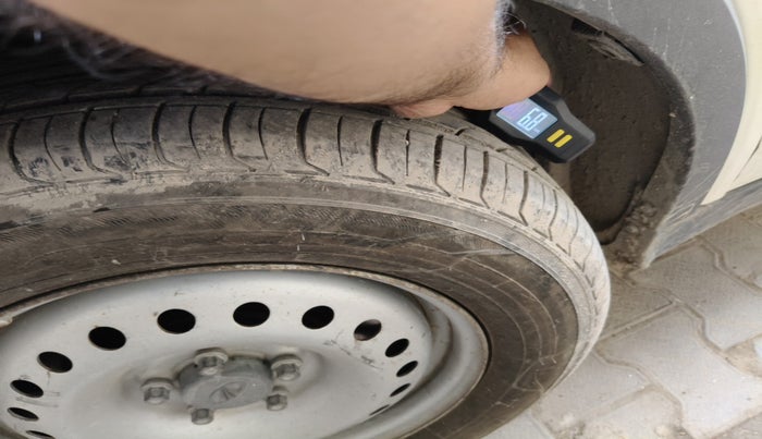 2021 Mahindra XUV300 W4 1.5 DIESEL, Diesel, Manual, 56,032 km, tyre