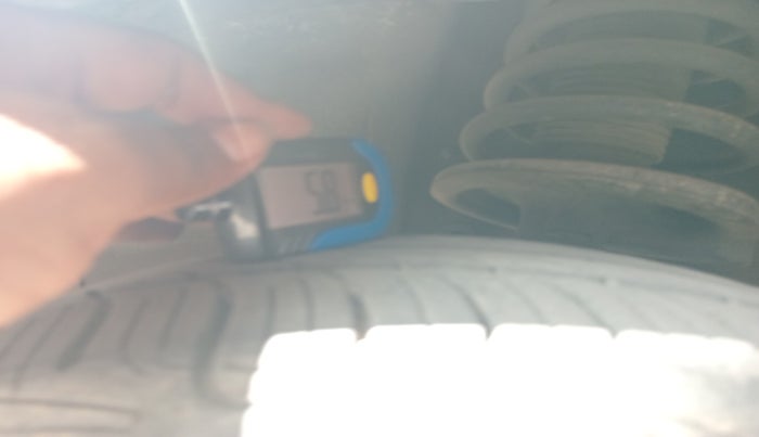 2011 Maruti Swift ZXI, Petrol, Manual, 91,413 km, tyre