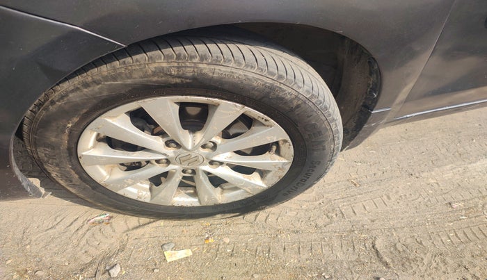 2014 Maruti Ertiga ZDI, Diesel, Manual, 97,380 km, tyre