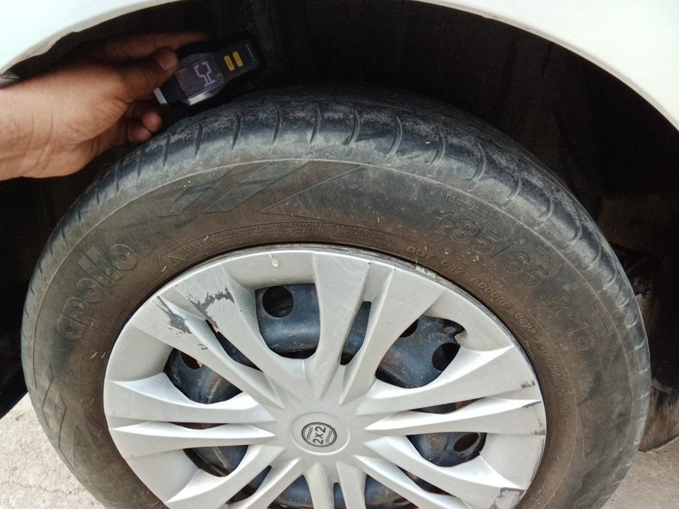 2021 Maruti Ertiga VXI CNG, Petrol, Manual, 80,107 km, tyre