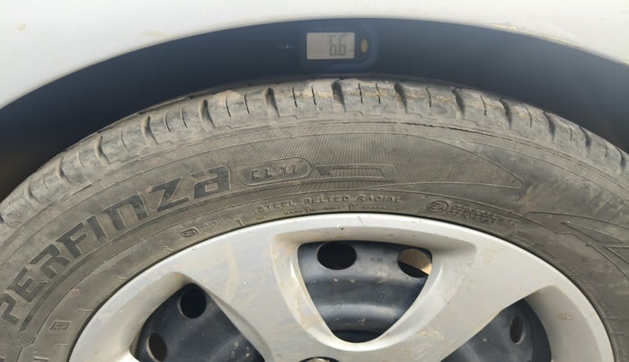 2012 Hyundai Verna FLUIDIC 1.4 CRDI, Diesel, Manual, 1,12,531 km, tyre