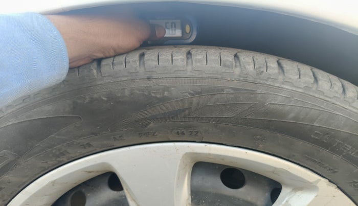 2012 Hyundai Verna FLUIDIC 1.4 CRDI, Diesel, Manual, 1,12,531 km, tyre