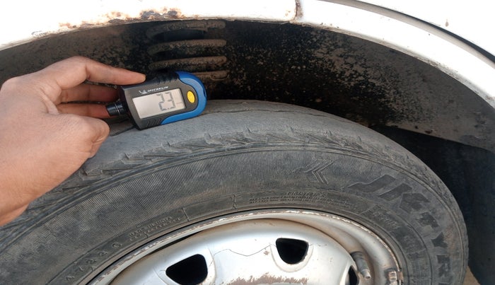 2015 Maruti Eeco 5 STR WITH A/C+HTR, Petrol, Manual, 93,346 km, tyre