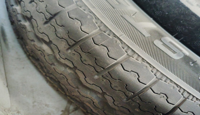 2023 Mahindra XUV400 EL 7.2 KW, Electric, Automatic, 37,705 km, tyre