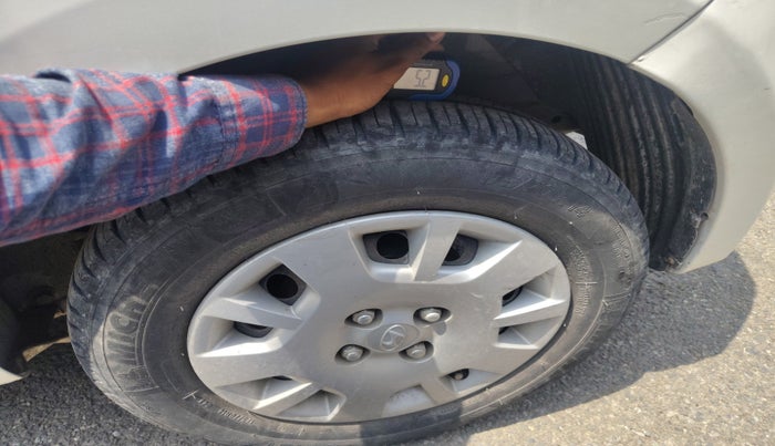 2013 Hyundai i20 MAGNA 1.2, Petrol, Manual, 57,577 km, tyre