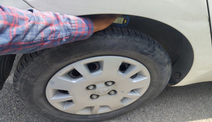 2013 Hyundai i20 MAGNA 1.2, Petrol, Manual, 57,577 km, tyre