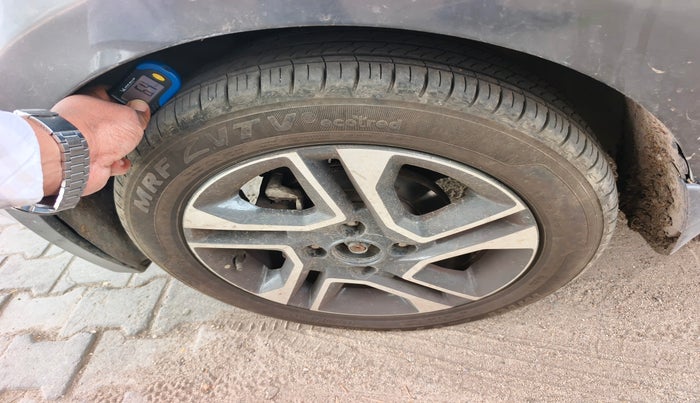 2020 Tata Tiago XZ PLUS PETROL, Petrol, Manual, 4,00,000 km, tyre