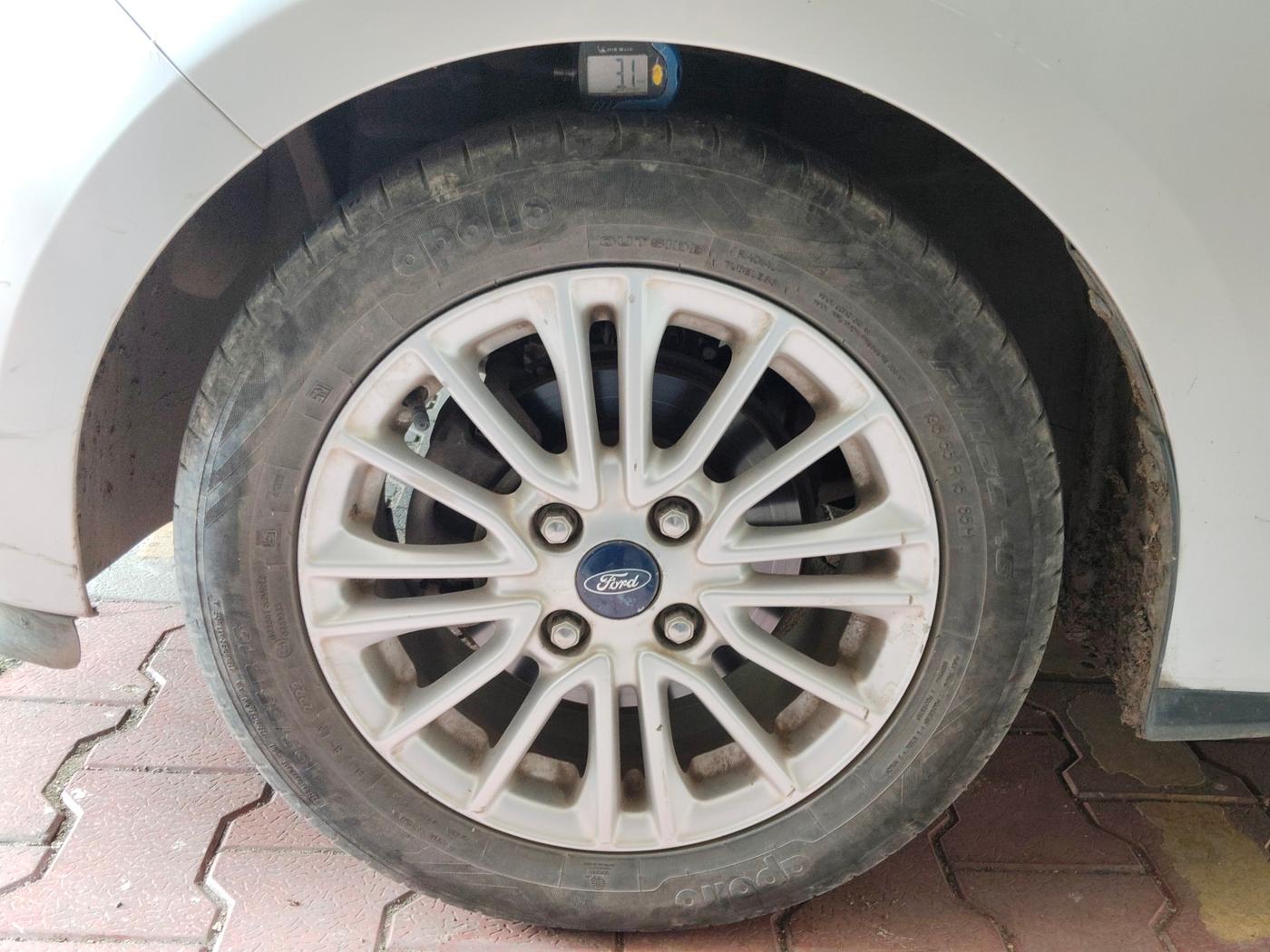 2019 Ford Figo Aspire TITANIUM 1.2 PETROL, Petrol, Manual, 62,241 km, tyre
