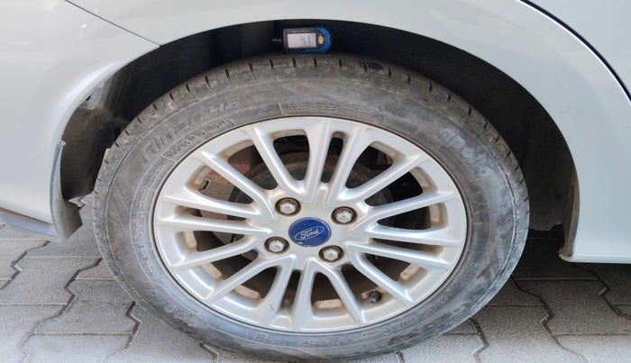 2019 Ford Figo Aspire TITANIUM 1.2 PETROL, Petrol, Manual, 62,241 km, tyre