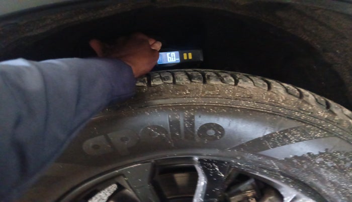 2023 Mahindra SCORPIO-N Z8 L PETROL MT 7 STR, Petrol, Manual, 15,296 km, tyre